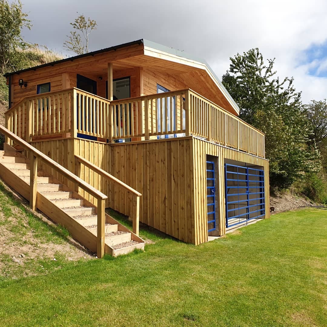 The fishing hut at Upper North Wark